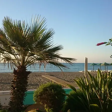 La Carihuelala Farola Apartament