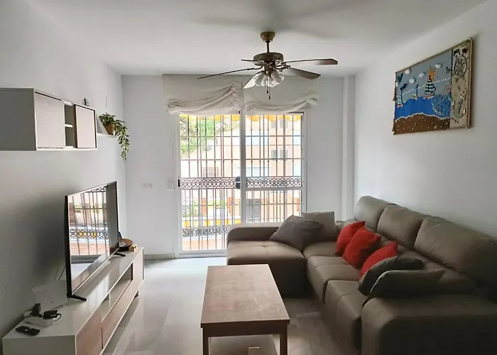 La Carihuelala Farola * Τορρεμολίνος