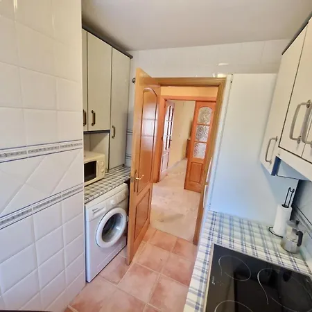 La Carihuelala Farola 아파트 *